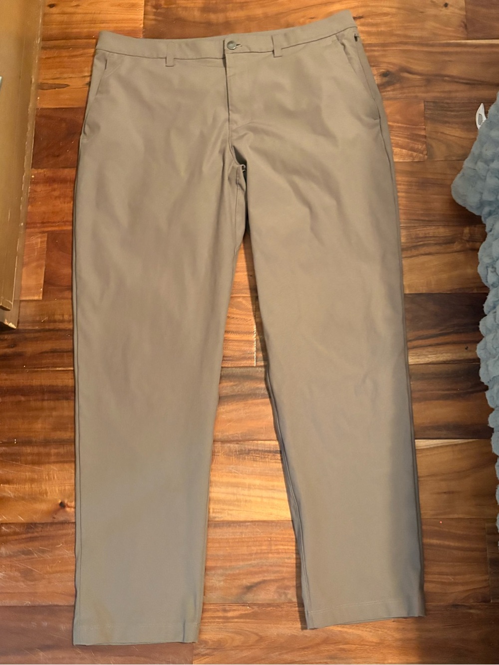 Lululemon ABC Classic Men’s Pants Khaki Beige 36  Casual Golf Chino (0789)